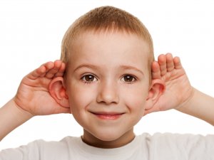 Kepçe Kulak Çocuklarda Psikolojiyi Bozuyor