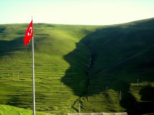 Atatürk Silüeti Erken Göründü