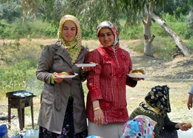 Sarıkamışta Mesire Yerleri DOLDU