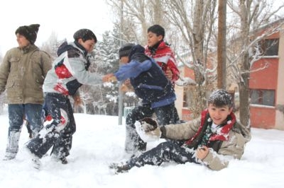 Kars ve Bölgede Okullara KAR TATİLİ