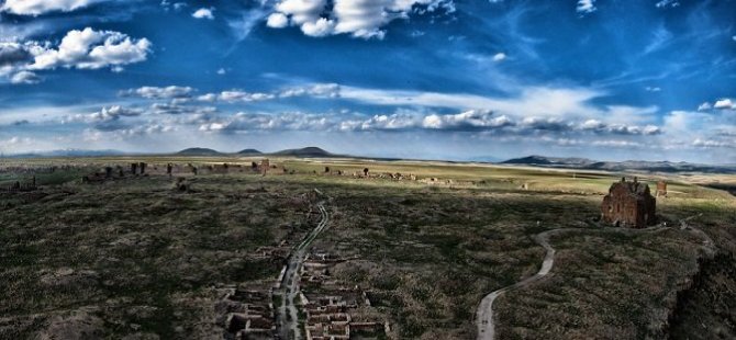 Ani'de Arkeolojik Kazı Çalışması