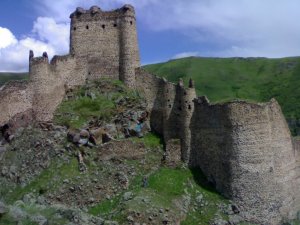 Arü’lü Öğrencilere Şeytan Kalesi’nde Tarih Dersi