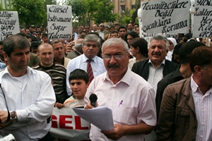 Siirt'te Taciz ve Tecavüze PROTESTO
