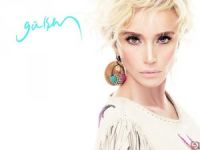 6 Aylık Hamile Gülşen Sahnelerine Devam Ediyor