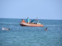 Denizde Şambrelden Düşen Kadın Kayboldu