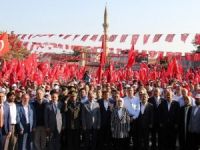 Kahramanmaraş’ta Demokrasi Ve Şehitler Mitingi