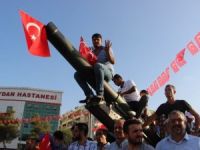 Şanlıurfa’da Final Nöbetine On Binler Akın Etti