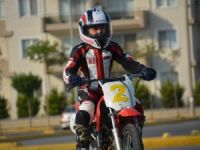 9 Yaşındaki Minik Aras, Kenan Sofuoğlu’nun İzinde