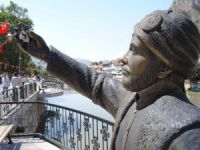 Selfieci Şehzade Yine Telefonsuz Kaldı