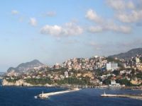 Şehrin Dört Bir Yanından Silah Sesleri Yükseldi