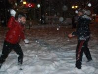 Tokat’ta Kar Esareti Eğlenceye Dönüştü