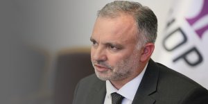 Ayhan Bilgen ile Söyleşi