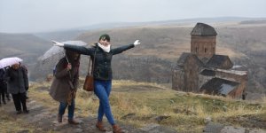 Doktorlar ve Diyabetli Hastaları Ani'de