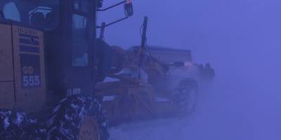 Yol Ağır Tonajlı Araç Trafiğine Kapatıldı.. Kilometrelerce Kuyruk Oluştu!