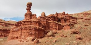 'Kırmızı Periler Diyarı' Büyülüyor