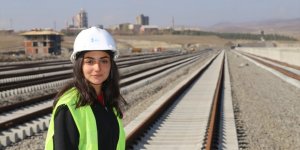 'Lojistik Merkezi' Ekibinin Kadın Mühendisi
