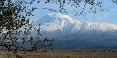 Ağrı Dağı'nda Haziran'da Kar Fırtınası.. Dağcılar Zirveye Tırmanış Yaptı!