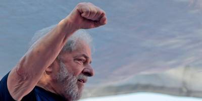 Brezilya'da Seçiminin Galibi Lula da Silva