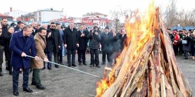 Kars’ta 21 Mart... İl Protokolünden Resmi 'Nevruz' Kutlaması