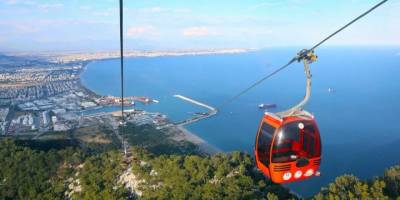 Antalya'da Teleferik Kazası... 1 kişi Öldü, 184 kişi Havada Mahsur!