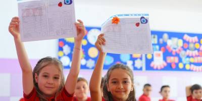 Yaz Tatili Heyecanı.. Milyonlarca Öğrenci Karne Alıyor!