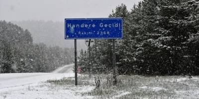 Mayıs Ayında Kar Yağışı.. Sarıkamış ve Yüksek Rakımlı Geçitler Beyaza Büründü!