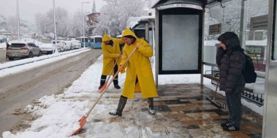Kahramanmaraş’ta Yaya Yolları Temizleniyor