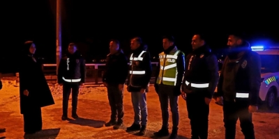 Kaymakam Duman’dan Yılbaşı Gecesi Güvenlik Güçlerine Ziyaret