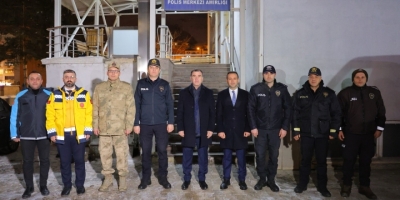 Vali Eldivan Yeni Yıla Görevi Başındaki Güvenlik Güçleriyle Girdi