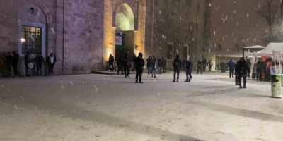 Bursa’da Yılın İlk Sabah Namazı Kar Altında Ulucami’de Kılındı