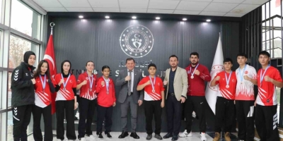 Sağlık Erva, Madalyalara Ambargo Koydu