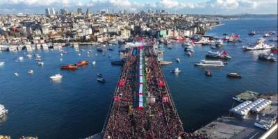 İstanbul’da Filistin’e Destek Yürüyüşü.. Galata Köprüsü Doldu!