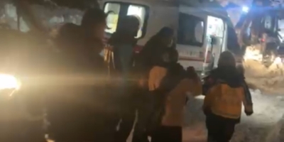 Şemdinli’de 1 Metrelik Karda Hayat Mesaisi: Zehirlenen 12 Kişi İçin Ekipler Seferber Oldu