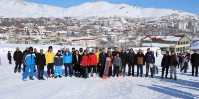 Vali Ahmet Karakaya, Kayak İl Birinciliği Müsabakalarında Sporcularla Buluştu