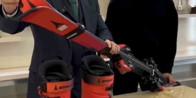 Başarılı Sporcuya Malzeme Desteği