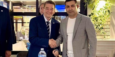 Kuşadası Belediyesi’nden Arndt’a Fahri Hemşehrilik Beratı