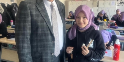 Akşemsettin Kız Anadolu İ̇mam Hatip Lisesi’nde Öğrencilere "tohumlu Kalem" Sürprizi