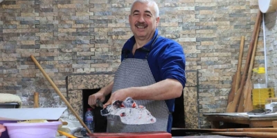 Fırından Kalbe Sıcak Bir Yolculuk: Eskişehirli Pidecinin 35 Yıllık Köz Geleneği