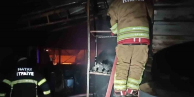 Samandağ’da Odunluk Yangını