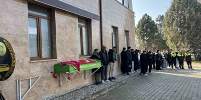 Askere Gidecekti, Tabutuna "o Şimdi Asker" Yazılı Tülbent Serildi