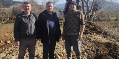 Beyağaç Belediyesi Ulaşımı Olmayan Araziler İçin Yol Yapım Çalışmasını Sürdürüyor