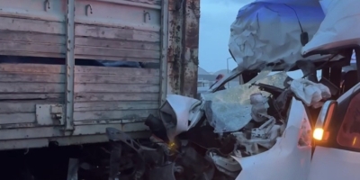 Kocaeli’de Servis Minibüsü İle Kamyon Çarpıştı: 7 Yaralı