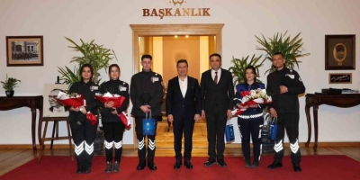 Uyuşturucuya Geçit Vermeyen Ekibe Başkan Aras’tan Ödül