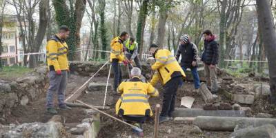 Samsun’da Mezarlığın Altından Tarih Çıkıyor: Yeni Tarihi Mezarlar