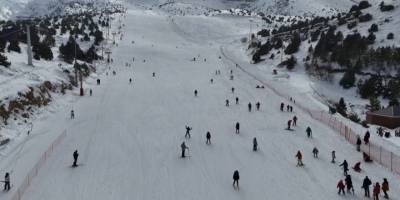 Ergan Kayak Merkezinde Hafta Sonu Yoğunluğu