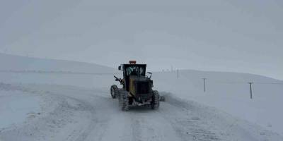 Akyaka'da Zorlu Kış Şartlarıyla Mücadele.. Ekipler Görev Başında!
