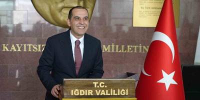 Iğdır Valisi Mustafa Fırat Taşolar Görevine Başladı.. Resmi Törenle Karşılandı!