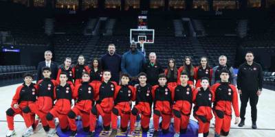 Cumhurbaşkanı Erdoğan, Shaquille O’neal İle Basketbol Oynadı