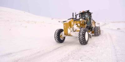 Ardahan’da Kar Engeli.. Merkez, Posof ve Hanak’ta Ulaşım Aksadı!