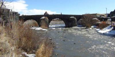Kars Çayı’nda Erken Bahar.. Zemheri Beklenirken Buzlar Çözüldü!